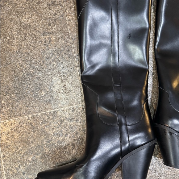 H&M Black Knee-High Leather Boots - Picture 4 of 6